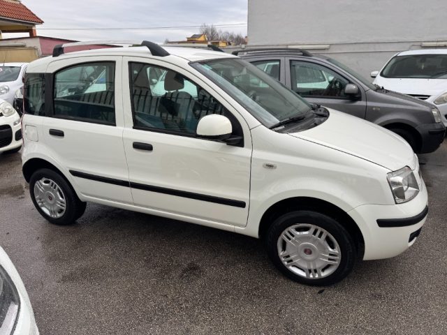 FIAT Panda 1.2 Dynamic Natural Power 12 MESI DI GARANZIA Immagine 2