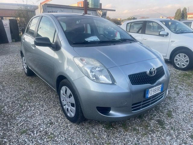 TOYOTA Yaris 1.3 5 porte Sol Immagine 2