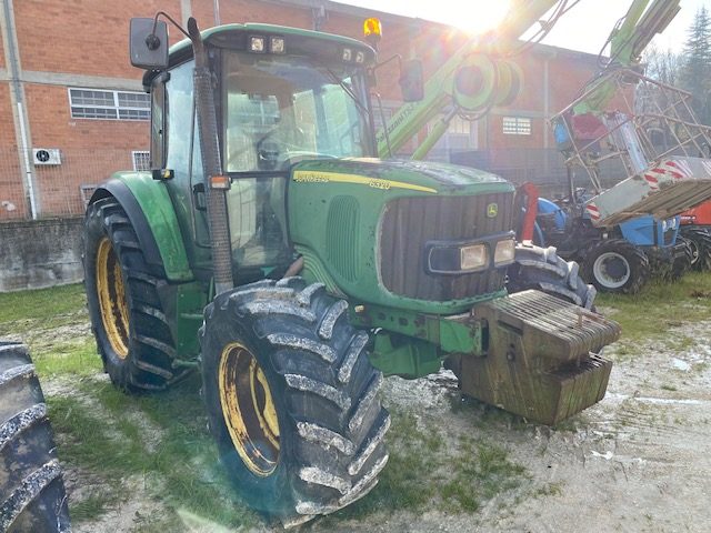 JOHN DEERE 6320 CON FRENATURA PNEUMATICA ANNO 2005 ORE 9938 Immagine 4