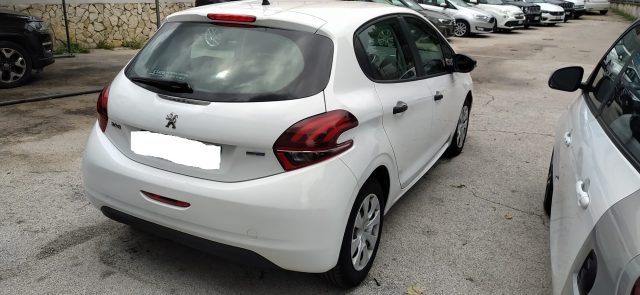 PEUGEOT 208 BlueHDi 100 CV 5 porte Active Immagine 1