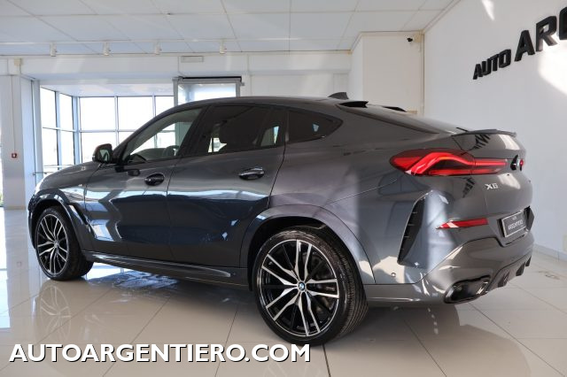 BMW X6 xDrive40d 48V Msport cerchi 22 sospensioni pneumat Immagine 2