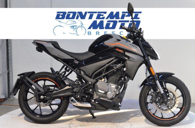 CF MOTO 300NK 2024 - 2.000 KM + PATENTE A2 Immagine 0