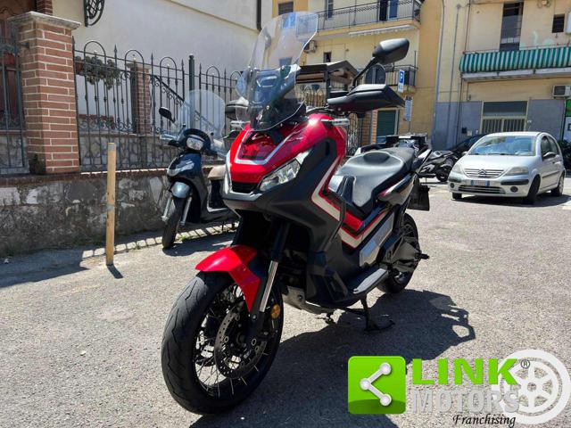 HONDA X-ADV 750 x-adv 750 Immagine 1