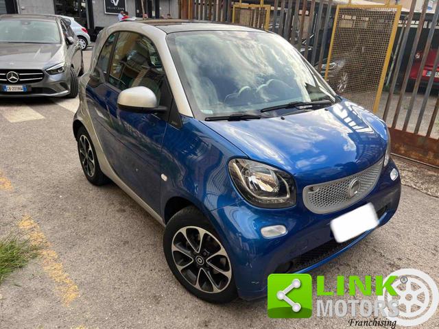 SMART ForTwo 1000 52 kW MHD coupé passion Immagine 2