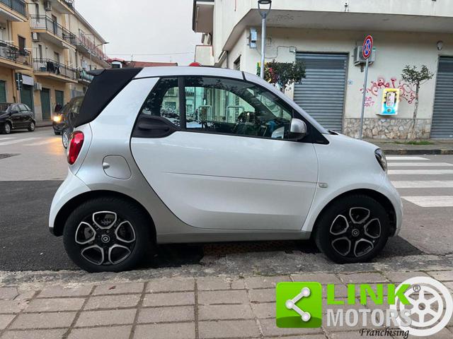 SMART ForTwo 70 1.0 twinamic cabrio Passion Immagine 0