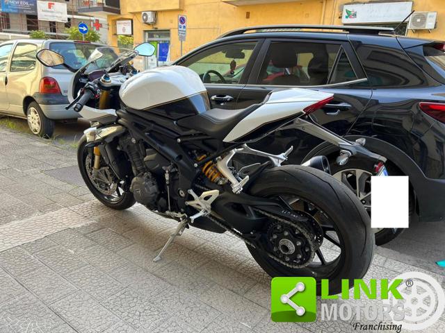 TRIUMPH Speed Triple 1200 RR RR Immagine 3