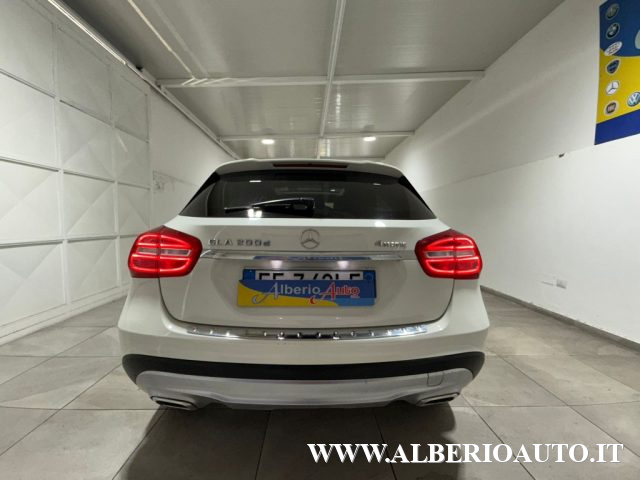 MERCEDES-BENZ GLA 200 d Automatic 4Matic Enduro + TETTO Immagine 3