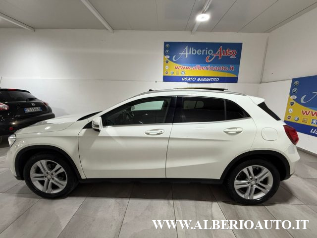 MERCEDES-BENZ GLA 200 d Automatic 4Matic Enduro + TETTO Immagine 4