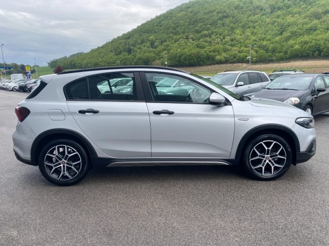 FIAT Tipo 1.0 5 porte Cross IVA ESPOSTA LEGGE 104 Immagine 3