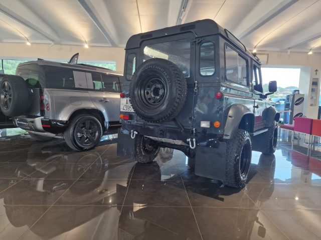 LAND ROVER Defender 90 turbodiesel RIFATTO COMPLETAMENTE VERICELLO Immagine 3