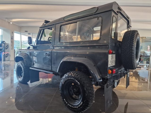 LAND ROVER Defender 90 turbodiesel RIFATTO COMPLETAMENTE VERICELLO Immagine 2