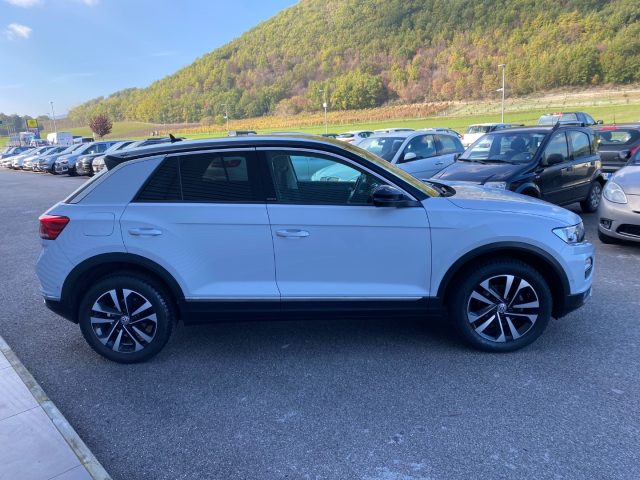 VOLKSWAGEN T-Roc 1.6 TDI SCR Style BlueMotion Technology TETTO NERO Immagine 3