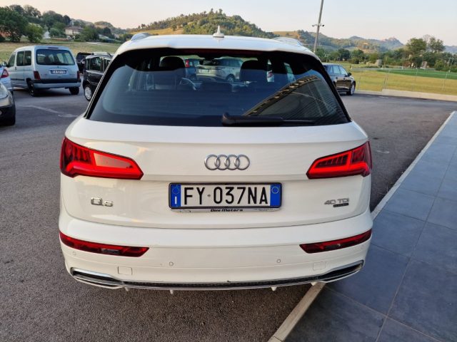 AUDI Q5 40 TDI QUATTRO S tronic S line PLUS 4x4 4WD Immagine 4