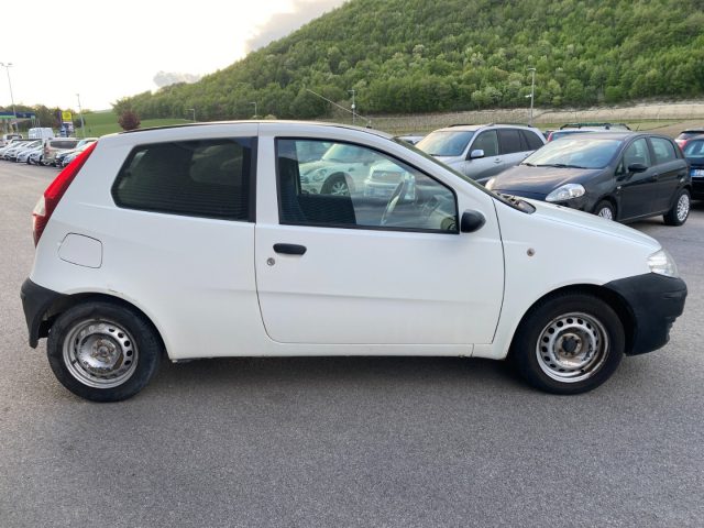 FIAT Punto 1.3 JTD 3p. 2 p.ti Van N1 AUTOCARRO Immagine 3