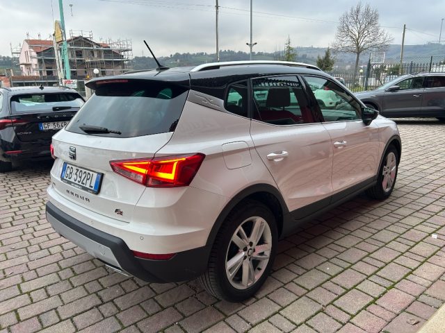 SEAT Arona 1.0 TGI FR Immagine 2