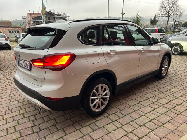 BMW X1 sDrive20d Business Advantage Immagine 2