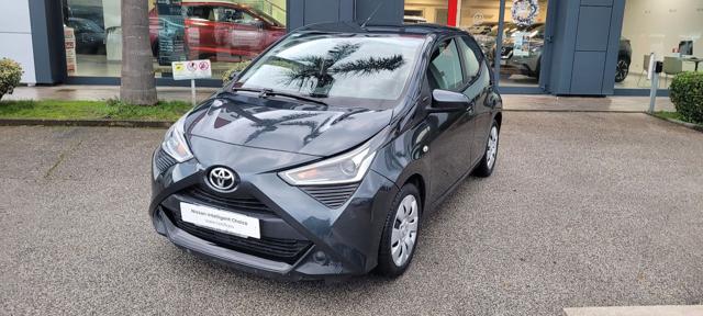 TOYOTA Aygo 1.0 VVT-i 72 CV 5 porte x-business MMT Immagine 1