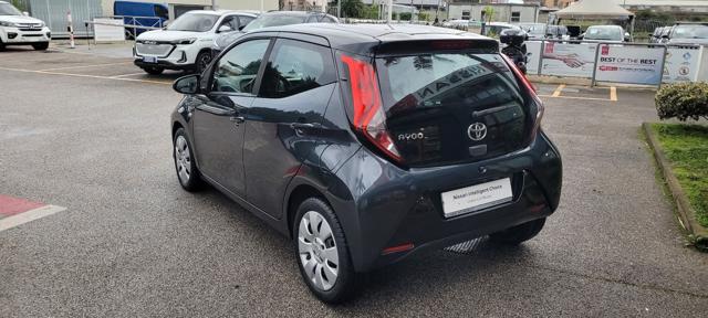 TOYOTA Aygo 1.0 VVT-i 72 CV 5 porte x-business MMT Immagine 3