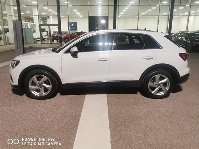 AUDI Q3 35 2.0 TDI Business S tronic Immagine 4