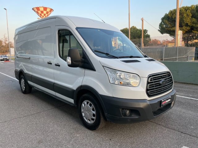 FORD Transit 330 2.0TDCi ECOBLUE 130CV FURGONE- IVA DEDUCIBILE Immagine 4