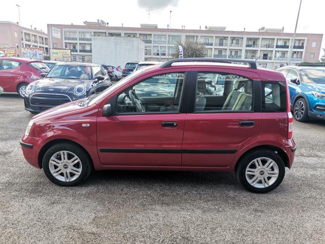 FIAT Panda 1.2 Dualogic Emotion Immagine 1