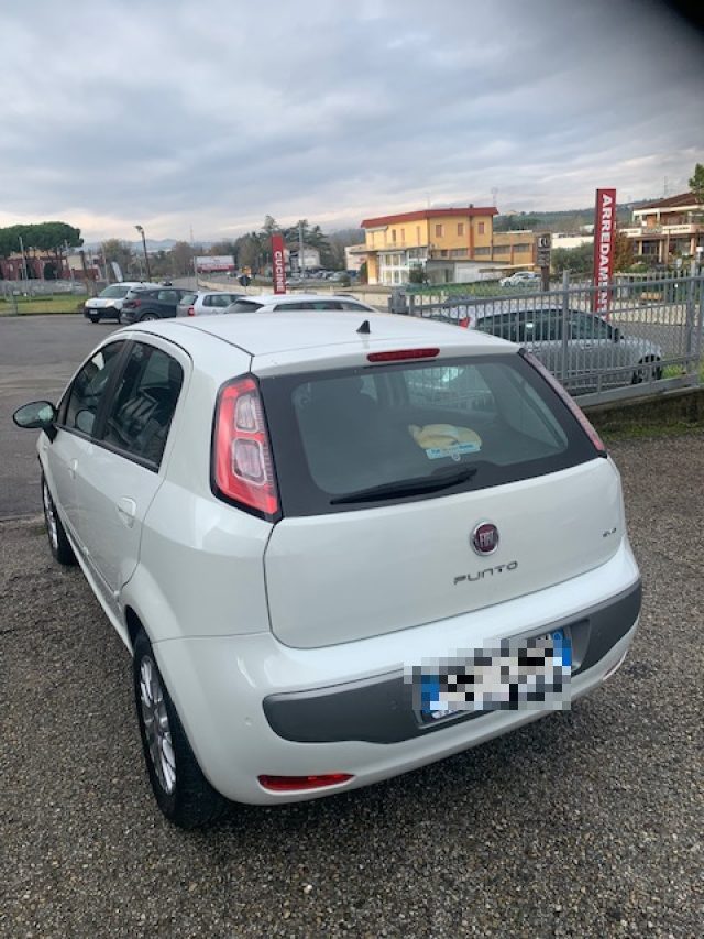 FIAT Grande Punto 1.4 5 porte evo Immagine 3