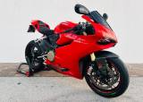 DUCATI 1199 Panigale red