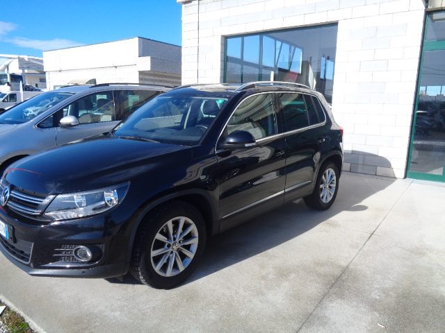 VOLKSWAGEN Tiguan 2.0 TDI 140 CV Business Sport & Style BlueMot. Tec Immagine 0