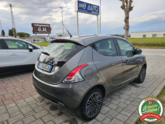 LANCIA Ypsilon 1.2 69 CV 5 porte GPL Ecochic Elefantino Blu Immagine 3