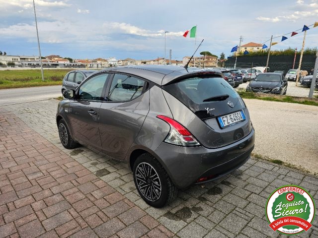 LANCIA Ypsilon 1.2 69 CV 5 porte GPL Ecochic Elefantino Blu Immagine 2