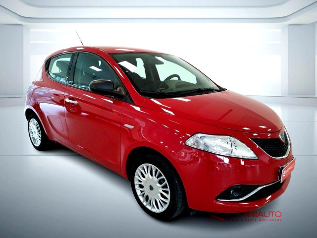 LANCIA Ypsilon 1.2 B. 69 Cv Km 51.000 Ok Neopatentati Pronta Cons Immagine 4