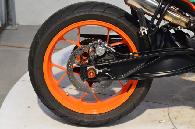 KTM 890 Duke GP 2023 - 9.000 KM + SCARICO SPORTIVO Immagine 1