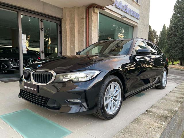 BMW 318 d 48V Touring Business Advantage. Immagine 0