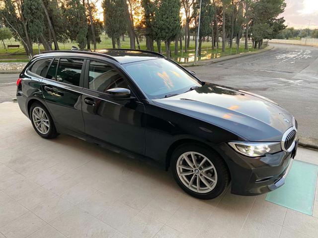 BMW 318 d 48V Touring Business Advantage. Immagine 2