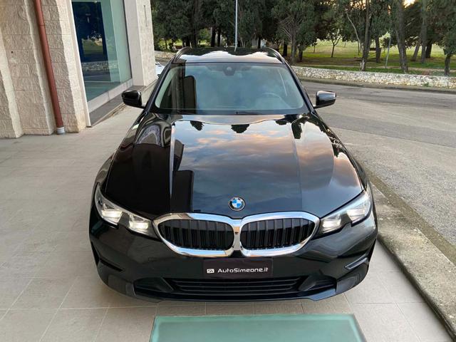 BMW 318 d 48V Touring Business Advantage. Immagine 1