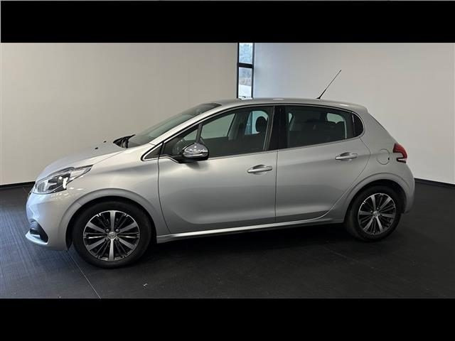 PEUGEOT 208 5 Porte 1.6 BlueHDi 75cv Allure Immagine 2