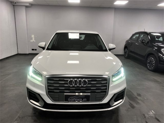 AUDI Q2 30 TDI Admired + Fari Full Led + Navigatore Immagine 1