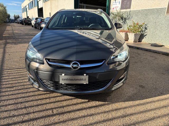 OPEL Astra 1.7 CDTI 130CV Sports Tourer Cosmo Immagine 1