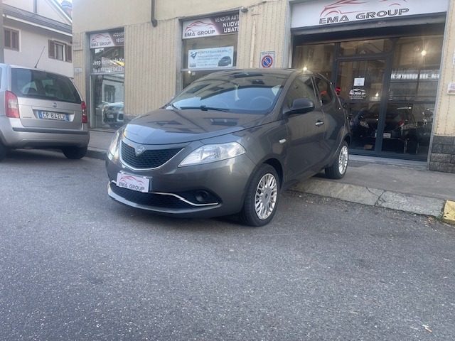 LANCIA Ypsilon 1.3 MJT 16V 95 CV 5 porte S&S Silver Immagine 1