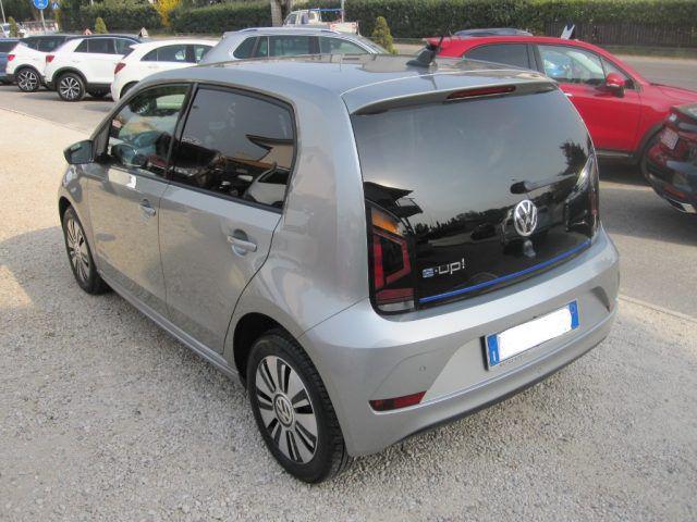 VOLKSWAGEN e-up! 82 CV NEOPATENTATI Immagine 3