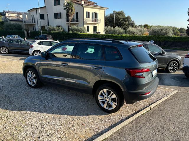 SKODA Karoq 1.5 TSI ACT Ambition Immagine 3