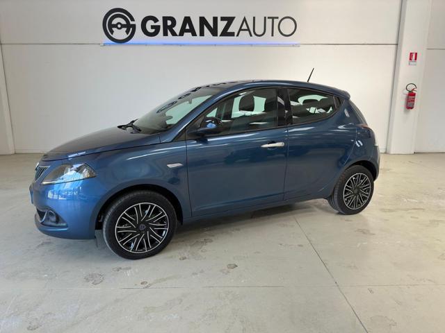 LANCIA Ypsilon 1.0 FireFly 5 porte S&S Hybrid Silver Immagine 0