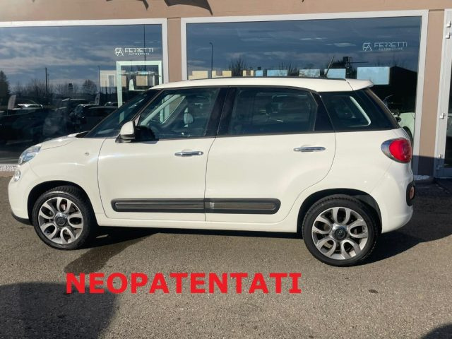 FIAT 500L 0.9 TwinAir Turbo Natural Power Lounge Immagine 0