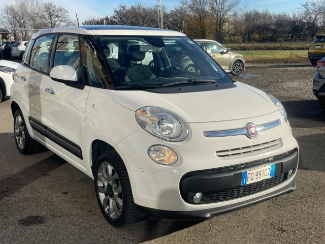 FIAT 500L 0.9 TwinAir Turbo Natural Power Lounge Immagine 3