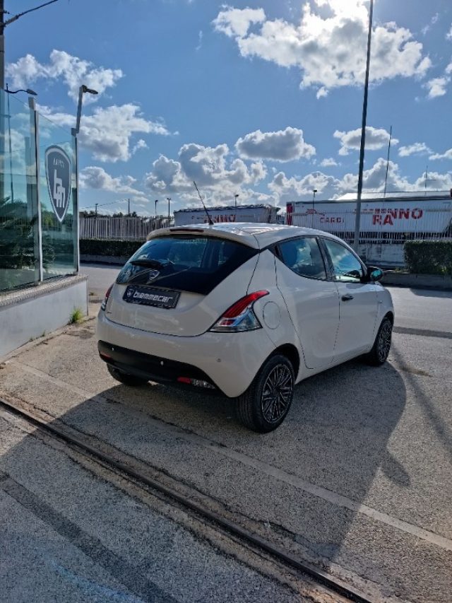 LANCIA Ypsilon 1.2 69 CV 5 porte Gold Immagine 4