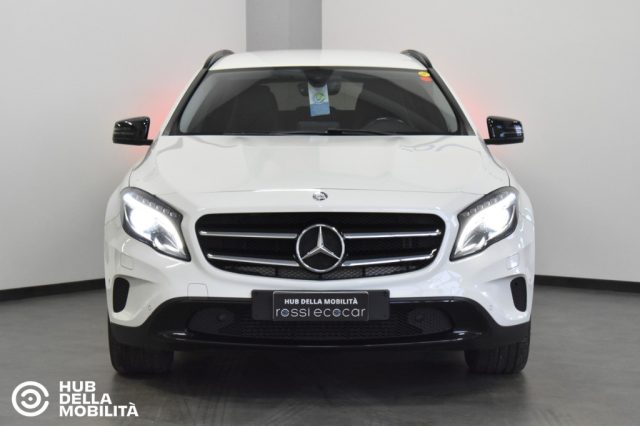 MERCEDES-BENZ GLA 200 d Automatic 4Matic Sport Immagine 0