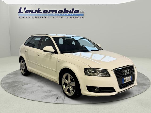 AUDI A3 SPB. 2.0 TDI F.AP. S tronic Ambition SLINE Immagine 1