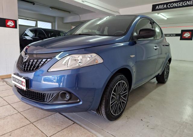 LANCIA Ypsilon 1.0 FireFly 5 porte S&S Hybrid Oro Immagine 0