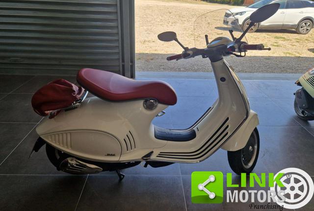 PIAGGIO Vespa 125 ET4 946 KM 0! MAI UTILIZZATA! Immagine 4