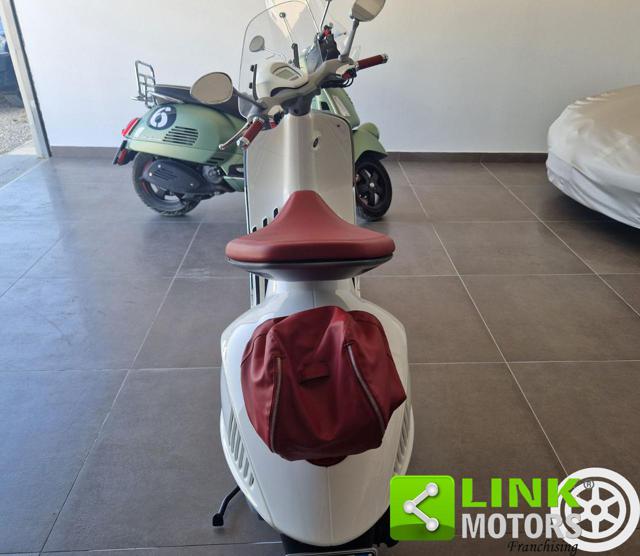 PIAGGIO Vespa 125 ET4 946 KM 0! MAI UTILIZZATA! Immagine 2